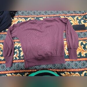 Universal Thread Women's V-Neck Sweater - Deep Purple